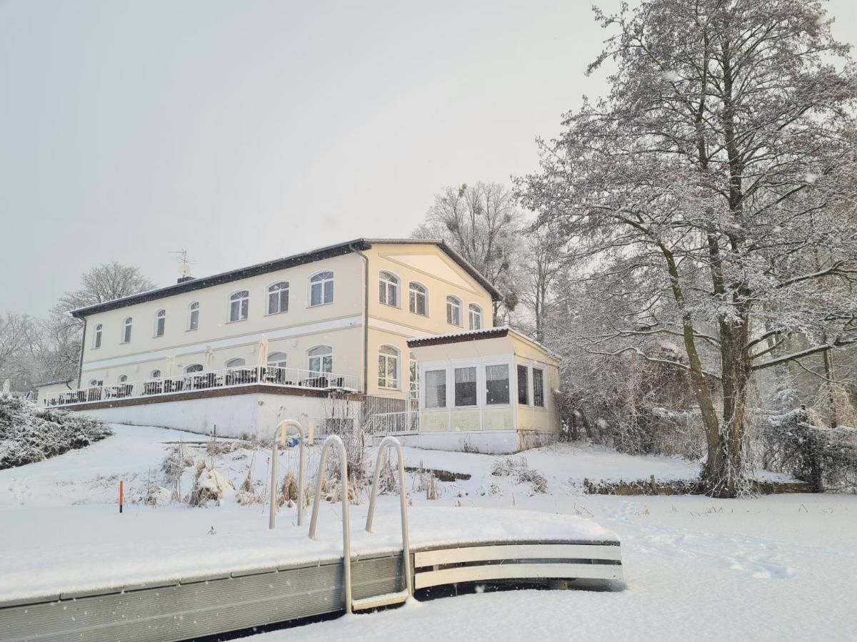 Hotel & Restaurant Haus Am See Locknitz Buitenkant foto