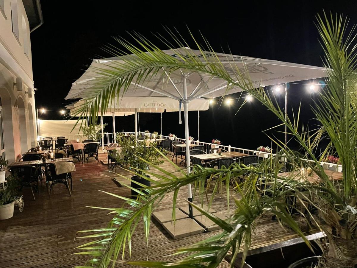 Hotel & Restaurant Haus Am See Locknitz Buitenkant foto